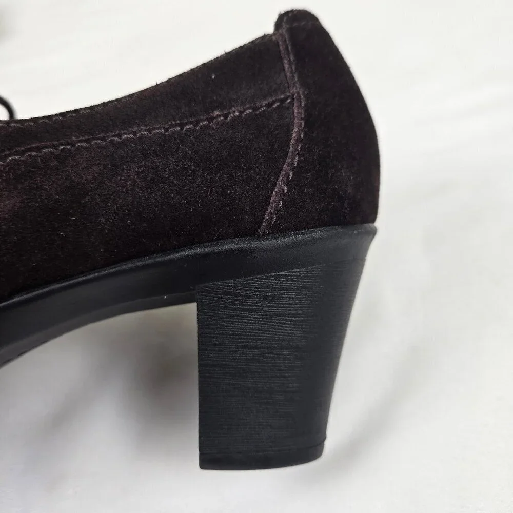 Clarks Bendables Size 9.5M Chocolate Brown Heeled Lace Up Loafers 1/2